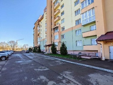 Продаж 2-х кімнатної квартири по вул. Коновальця