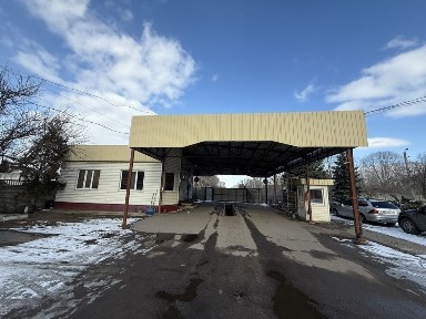 Оренда великого бокса з великою територією під логістику