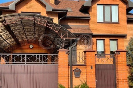 Продажа дома 250 м², Витебская ул.