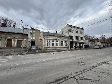 Продаються 2 Квартири Біля парку Т. Г Шевченка По вул Чорновола 124