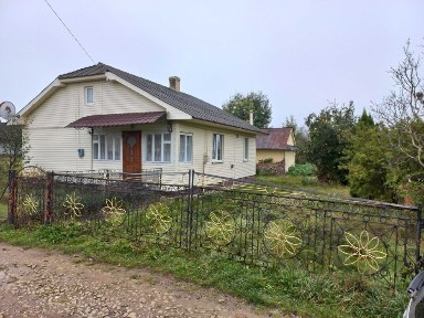 Будинок смт. Перегінське, на земельній ділянці 0,15га