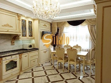 Киев, Полтавская ул., 10