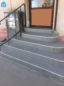 ПРОДАЖ фасадного приміщення 90м2 в прохідному місці по в. Сахарова