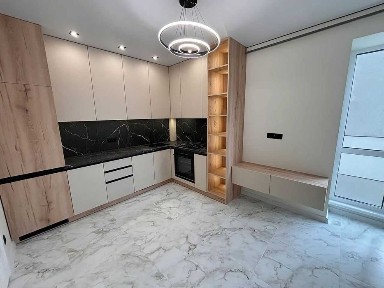 Квартира з ремонтом, кухонними меблями та технікою