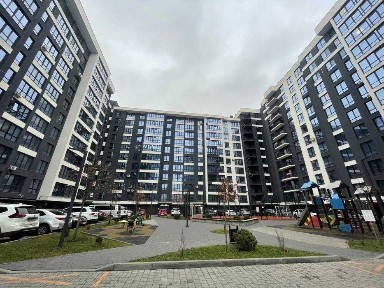 Продаж 2к квартири біля річки.