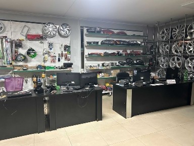 Здається в оренду авто-магазин в Івано-Франківську