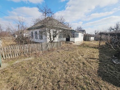 Продаж будинку з приватизованою ділянкою 35 соток с. Коробівка