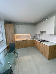 Квартира з новим ремонтом