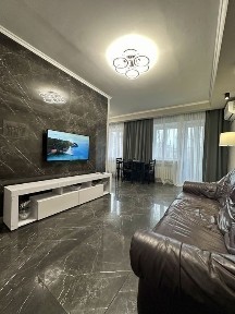 Продам 3к з меблями та технікой на Сонячному