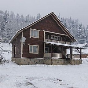 Відпочинок у садибі в Буковелі, довгострокова оренда