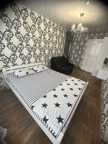 Здам подобово та погодинно 1кім. кв в центрі вул. Соборна