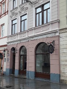 Здаю в оренду ресторан з обладнанням на пл. Ринок, 360 кв. м.