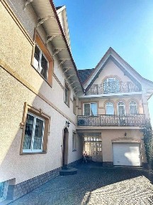 Шикарний будинок в центрі Івано-Франківська