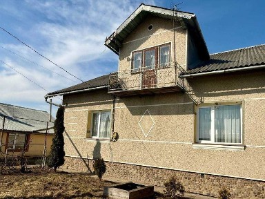 Продається приватний будинок в 5-ти хв. від Івано-Франківська