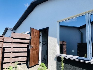 Продам квартиру одноэтажную с двориком Расрочка