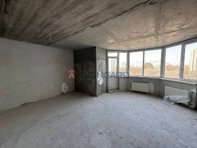 Продаж великої 2-кімн. 79 кв. м. ЖК Затишок - тихий центр