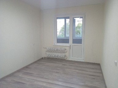 3-х комнатная чешка, Тополь-3,дом 12 (Сельпо, АТБ)