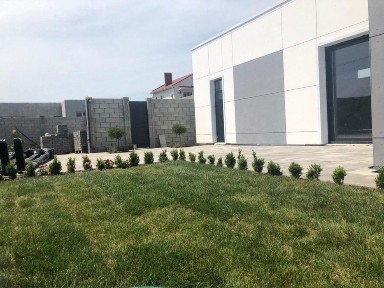 Шикарный отдельностоящий коттедж с 3.78 сотками земли