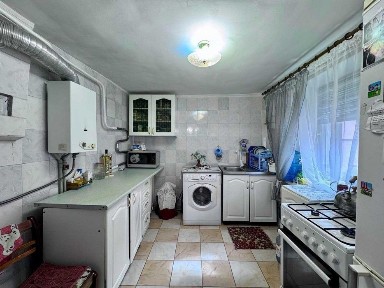 Продаю 4к квартиру на землі, вул. Даля. ц1