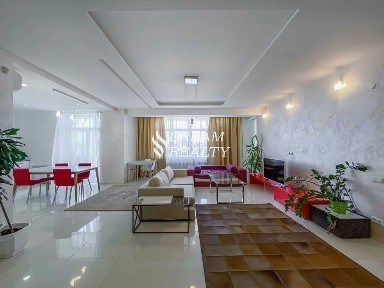 Круглоуніверситетська вул. 3-5 Оренда 3 кімн. квартири.