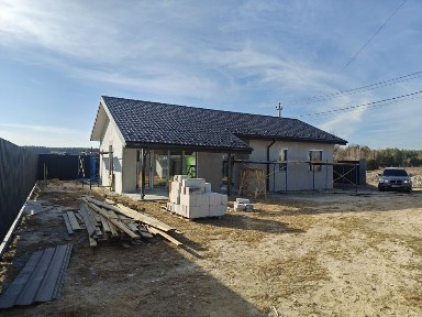 Продам будинок 14.4 на 8 метрів в Рожівці