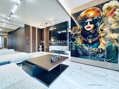 4.к. студия Ж Консоль в р-не Цунами 138м2 Парк Шевченко <a href='/newbuilding/858/view/zk-panorama'>Панорама</a> Башни