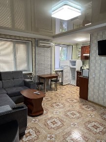 Здам 3 км. кв жд, авто вокзали. в центрі міста по добово 1300 за добу.