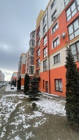 Продається 3-кімнатна квартира на Щасливому