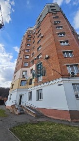 Продаж торгового приміщення на 1 поверсі на Леваді!