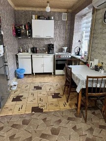 Продам 3-х кімнатну квартиру в районі Одеської. Власник