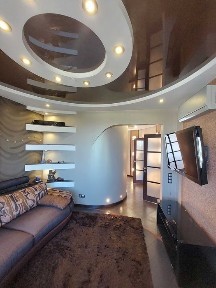 Продам трикімнатну квартиру з меблями, технікою. 84 м2. Центрально м. р.