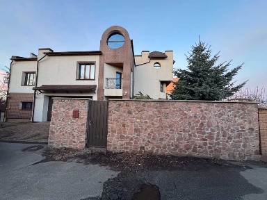 Оренда будинку з басейном 1250 м2. Голосіївський район