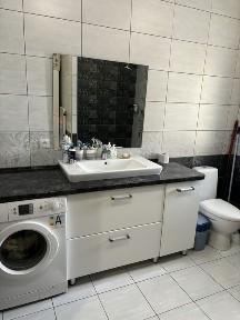 Продається окремий добротний будинок з ремонтом!