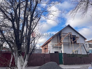 Продається двоповерховий будинок в центрі міста вул. Гоголя- Пушкіна