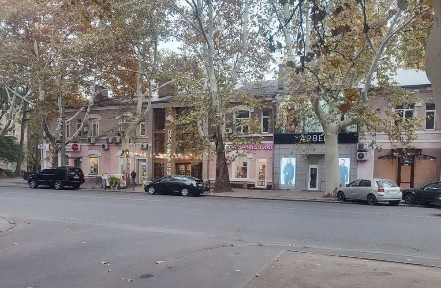 Продам 2-комнатную квартиру на проспекте Шевченко недалеко от парка