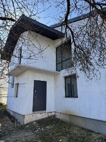 Будинок у Винниках, ділянка 5,5 соток, зручний заїзд