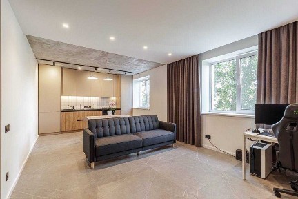 Терміново продається мебльована квартира у Хотові (2 км від Києва)