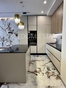 400 тыс. € Продажа / ЖК Резиденция / Квартира в центре / Научная