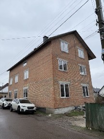 Будинок на Казбеті