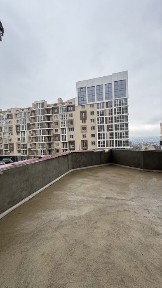 Двокімнатна квартира з терасою майдан