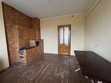 Продам будинок 1 га землі