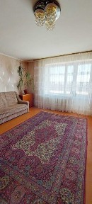 Продається 3-к. кв. в м. Звягель, пл. Л. Українки 11, центр