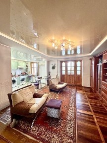 Продаж 4к квартири на Вітрука