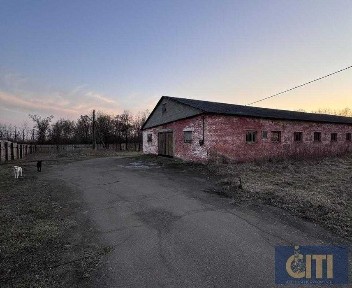 №: 22654 - Продаж нежитлової будівлі у м. Коростень, 511 м²