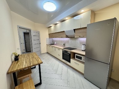 Здам подобово 1 кімнатну квартиру в центр ЖК Резиденція