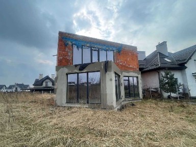 Продаж будинку в Конопниці, без ремонту