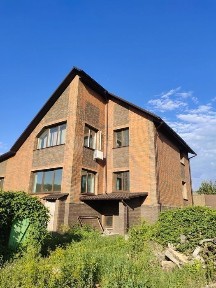 Продам 2х поверховий будинок