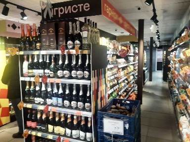 Продам приміщення магазину в самому центрі м. Черкаси.