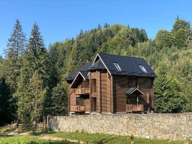 КОТЕДЖ (будинок) у Верховині