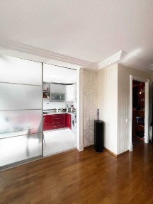 Продам 3х кімнатну квартиру-студію Ремонт, Цегла, Центр!